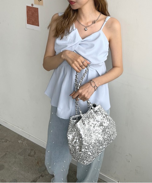 Futier land(フューティアランド)の「アシンメトリークロスビスチェ/キャミソール(キャミソール・レディース・アイボリー/グリーン系その他/ライトブルー/ブラック・FREE)」の17枚目の写真