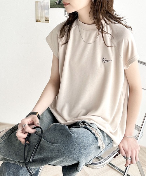 classicalelf(クラシカルエルフ)の「キレイめ大人のフレンチ袖。胸刺繍ラグランモックネックフレンチTシャツ(Tシャツ/カットソー・レディース・グリーン/ブラック/アイボリー/杢グレー・LARGE/MEDIUM/SMALL/X-LARGE)」の17枚目の写真