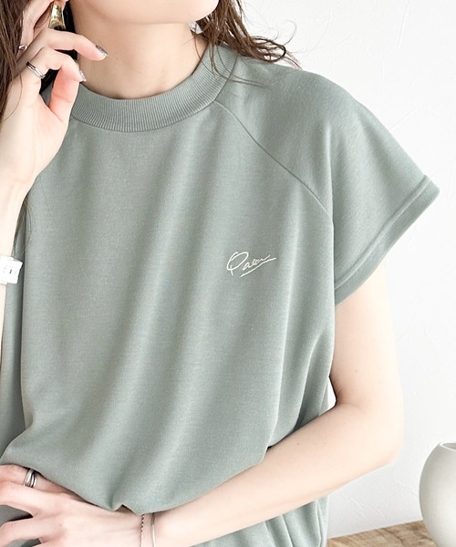 classicalelf(クラシカルエルフ)の「キレイめ大人のフレンチ袖。胸刺繍ラグランモックネックフレンチTシャツ(Tシャツ/カットソー・レディース・グリーン/ブラック/アイボリー/杢グレー・LARGE/MEDIUM/SMALL/X-LARGE)」の19枚目の写真