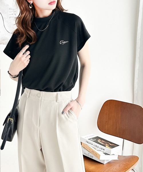 classicalelf(クラシカルエルフ)の「キレイめ大人のフレンチ袖。胸刺繍ラグランモックネックフレンチTシャツ(Tシャツ/カットソー・レディース・グリーン/ブラック/アイボリー/杢グレー・LARGE/MEDIUM/SMALL/X-LARGE)」の13枚目の写真