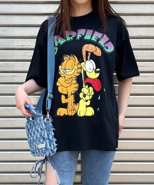 GLAMOROUS JANE(グラマラスジェーン)の「GARFIELDフロントプリントビッグTシャツ(Tシャツ/カットソー・レディース・オフホワイト/モスグリーン/ブラック・FREE)」の3枚目の写真
