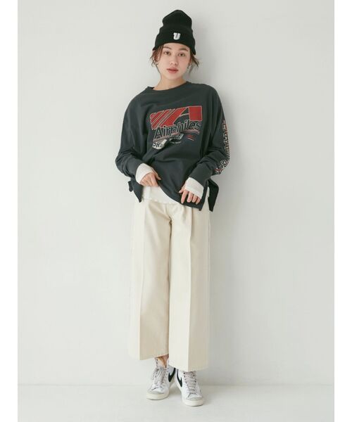 Ungrid(アングリッド)の「ロゴロングスリーブTee(Tシャツ/カットソー・レディース・ピンク/チャコールグレー/オフホワイト・FREE)」の22枚目の写真
