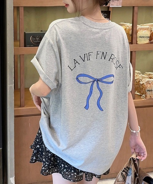 LAC-VERT（ラック・ヴェール）の「LA VEI EN ROSEリボンTシャツ（Tシャツ/カットソー・レディース・ホワイト/グレー/ブラック・FREE）」の3枚目の写真
