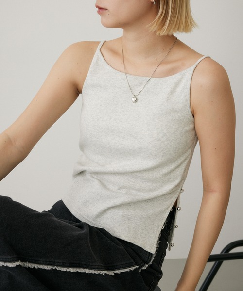 MIEL CRISHUNANT（ミエルクリシュナ）の「カップ付きサイドボタンノースリーブトップス（キャミソール・レディース・ライトブルー/ブラック/杢グレー/ホワイト・FREE）」の3枚目の写真