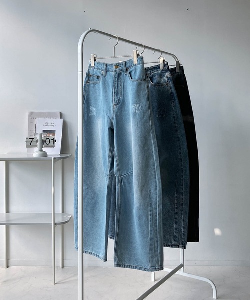 AS KNOW AS plus（アズノゥアズプラス）の「◎バレルシルエット デザインカーブデニムパンツ（デニムパンツ・レディース・ブラック/サックスブルー/ケミカルウォッシュ・FREE）」の20枚目の写真