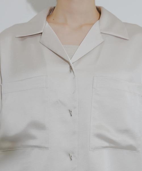 SENSE OF PLACE by URBAN RESEARCH（センスオブプレイスバイアーバンリサーチ）の「サテンオープンカラークロップドシャツ（シャツ/ブラウス・レディース・ネイビー/グリーン系その他/ライトベージュ・ONE）」の21枚目の写真