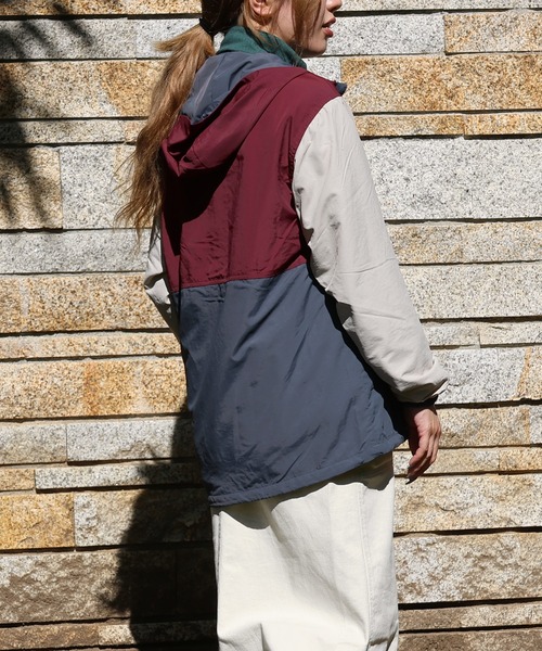 KRIFF MAYER Lady's Collection(クリフメイヤーレディースコレクション)の「アクティブフードJK(マウンテンパーカー・レディース・カラフル/ベージュ/ネイビー/その他5/その他6/ブルーグリーン・MEDIUM/LARGE)」の11枚目の写真