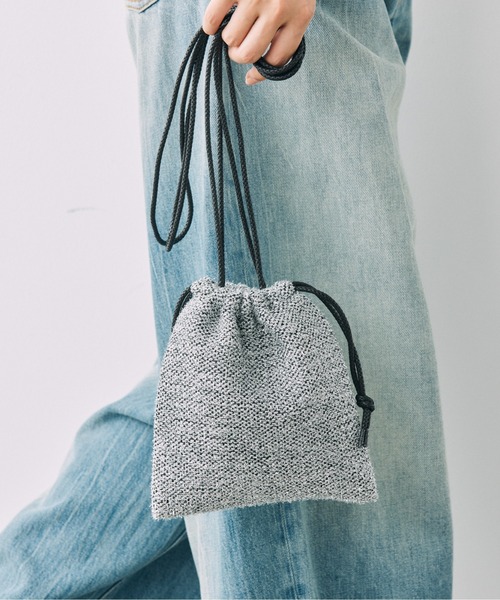 BABYLONE（バビロン）の「グリッターポーチ（ショルダーバッグ・レディース・シルバー・フリー）」の6枚目の写真