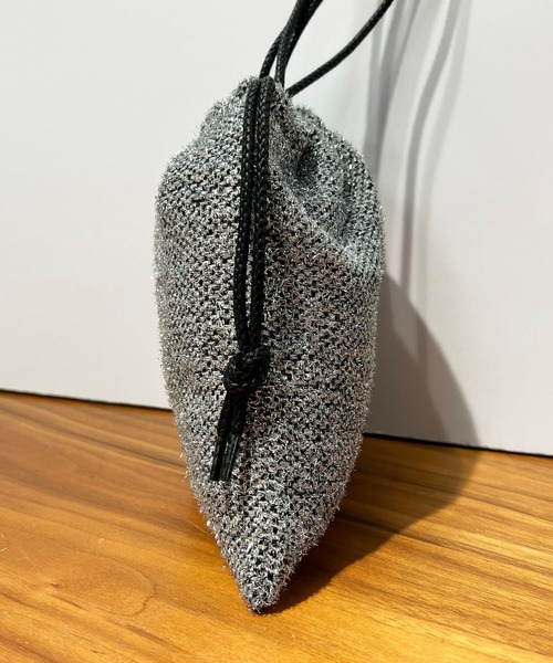 BABYLONE（バビロン）の「グリッターポーチ（ショルダーバッグ・レディース・シルバー・フリー）」の11枚目の写真