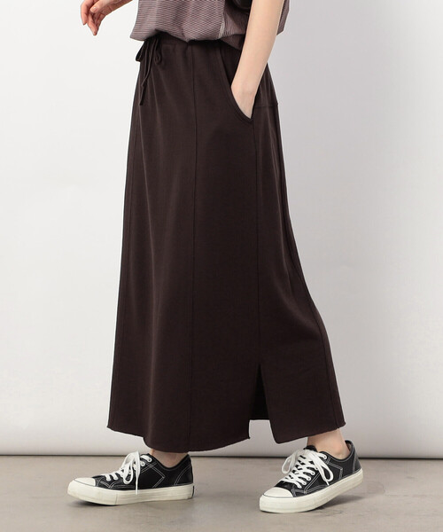 ONIGIRI（オニギリ）の「【 速乾 】裏毛ナロースカート/セットアップ対応（スカート・レディース・ブラウン/ベージュ/ネイビー・FREE）」の12枚目の写真