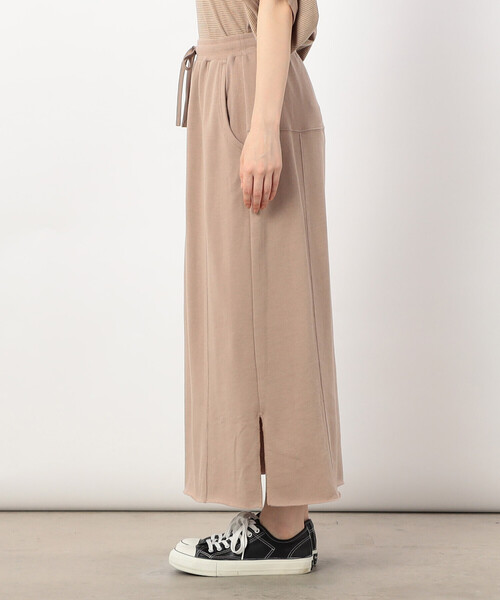 ONIGIRI（オニギリ）の「【 速乾 】裏毛ナロースカート/セットアップ対応（スカート・レディース・ブラウン/ベージュ/ネイビー・FREE）」の17枚目の写真