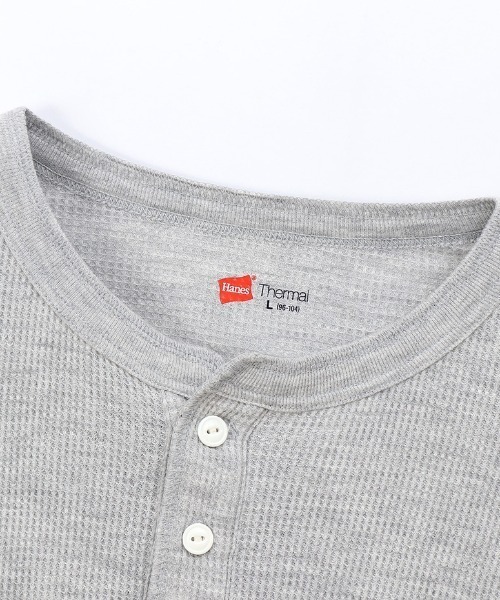 HANES（ヘインズ）の「【HANES/ヘインズ】ヘンリーネックロングスリーブ　サーマル（Tシャツ/カットソー・メンズ・ブラック/オフホワイト/ヘザーグレー・M/L/LL）」の9枚目の写真