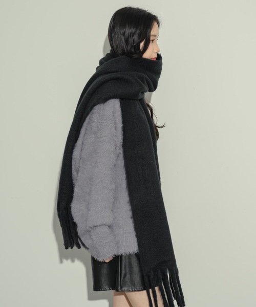 NEUNA（ヌナ）の「起毛フェイクウールマフラー（マフラー・レディース・チャコールグレー/ブラック/アイボリー/ブラウン・FREE）」の6枚目の写真