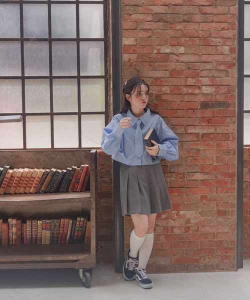 GLOBAL WORK（グローバルワーク）の「ネクタイ付きクロップドシャツ/AND YUA ANY/132131（シャツ/ブラウス・キッズ・ブルー/ストライプ・FREE）」の8枚目の写真