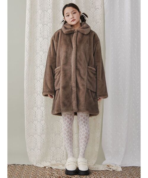merry jenny（メリージェニー）の「cuddlyフェイクファーコート（ノーカラーコート・レディース・アイボリー/モカ・FREE）」の7枚目の写真