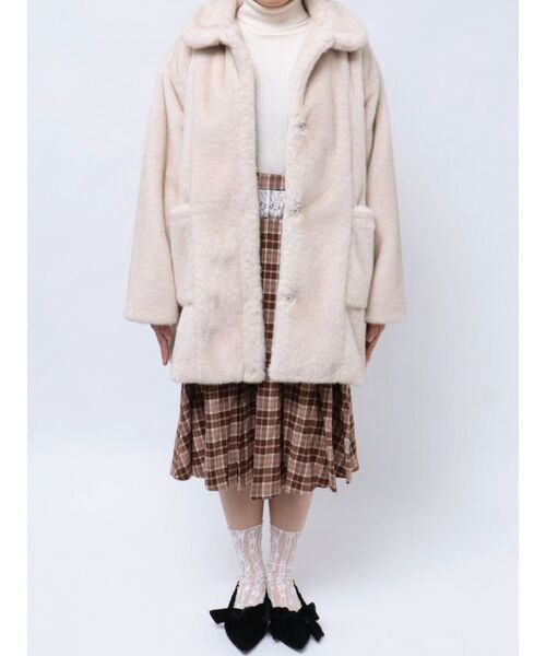 merry jenny（メリージェニー）の「cuddlyフェイクファーコート（ノーカラーコート・レディース・アイボリー/モカ・FREE）」の18枚目の写真