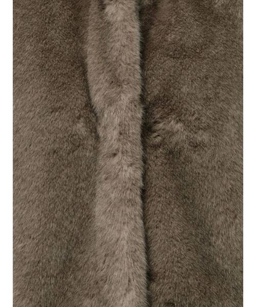 merry jenny（メリージェニー）の「cuddlyフェイクファーコート（ノーカラーコート・レディース・アイボリー/モカ・FREE）」の19枚目の写真