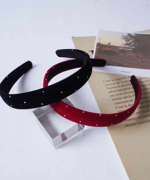 ammy.（エイミードット）の「【 ammy. / エイミードット 】 ミニ ラインストーン ベロア カチューシャ（カチューシャ・レディース・ブラック/ワインレッド・FREE）」の4枚目の写真