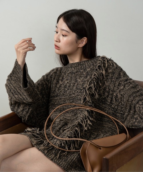 Amiur（エミレ）の「mix fringe melange volume knit / ミックスフリンジメランジボリュームニット（ニット/セーター・レディース・アイボリー/ブラック/ブラウン・FREE）」の14枚目の写真
