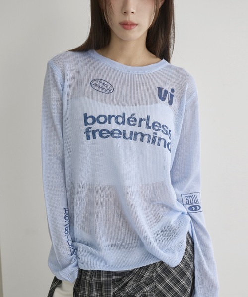 UNE MANSION(ユヌマンション)の「【季節の変わり目におすすめ】 y2kレタリングビーグルシースルーニット(ニット/セーター・レディース・アイボリー/スカイブルー・FREE)」の1枚目の写真