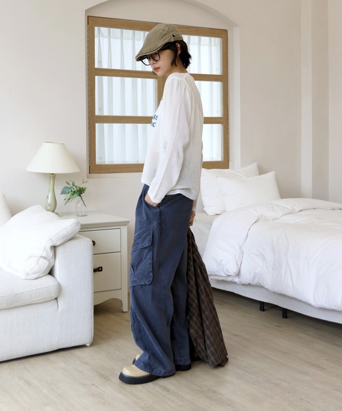 UNE MANSION(ユヌマンション)の「【季節の変わり目におすすめ】 y2kレタリングビーグルシースルーニット(ニット/セーター・レディース・アイボリー/スカイブルー・FREE)」の9枚目の写真