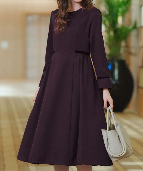 安田美沙子さん着用】ベロアラインフレアワンピース（ワンピース