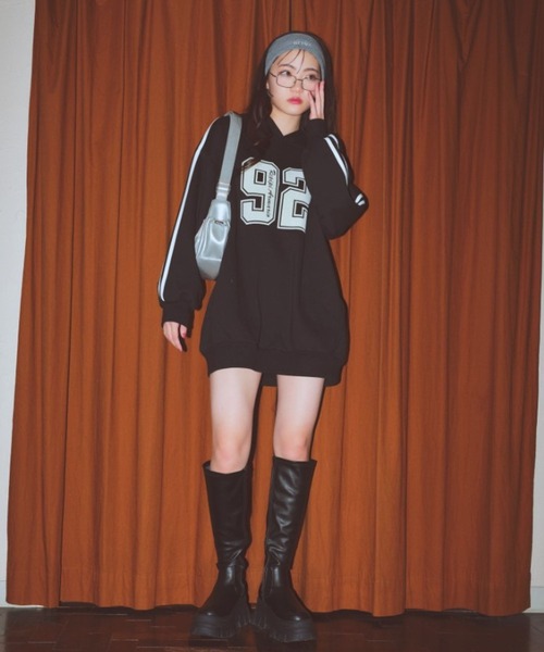 【裏起毛】ナンバリングフーディワンピース（ワンピース）｜repipi armario（レピピ アルマリオ） 5,115円