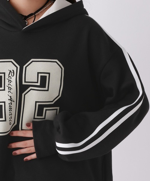 repipi armario（レピピ アルマリオ）の「【裏起毛】ナンバリングフーディワンピース（ワンピース・キッズ・ブラック/グレー/レッド・SMALL/MEDIUM/LARGE）」の19枚目の写真