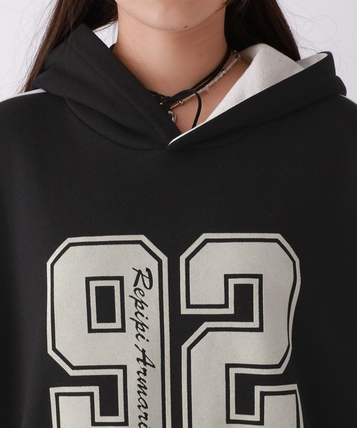 repipi armario（レピピ アルマリオ）の「【裏起毛】ナンバリングフーディワンピース（ワンピース・キッズ・ブラック/グレー/レッド・SMALL/MEDIUM/LARGE）」の18枚目の写真