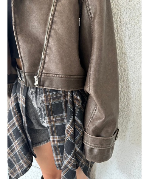 EGOIST（エゴイスト）の「ヴィンテージ風ライダースジャケット（ライダースジャケット・レディース・ブラウン/ブラック・FREE）」の13枚目の写真