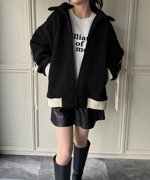 JUNOAH（ジュノア）の「袖リボンボアジャケット（ブルゾン・レディース・モカ/アイボリー/ブラック・SMALL/X-LARGE/LARGE/MEDIUM）」の20枚目の写真