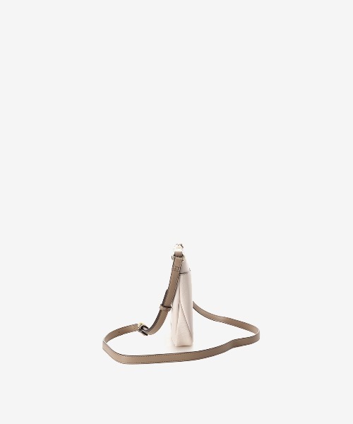 & chouette(アンドシュエット)の「《SPECIAL PRICE》バイカラーシンプルショルダーバッグ(ショルダーバッグ・レディース・ラベンダー/ピンク/ブラック/オフホワイト/グレー・FREE)」の7枚目の写真