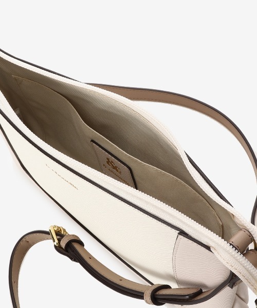 & chouette(アンドシュエット)の「《SPECIAL PRICE》バイカラーシンプルショルダーバッグ(ショルダーバッグ・レディース・ラベンダー/ピンク/ブラック/オフホワイト/グレー・FREE)」の11枚目の写真