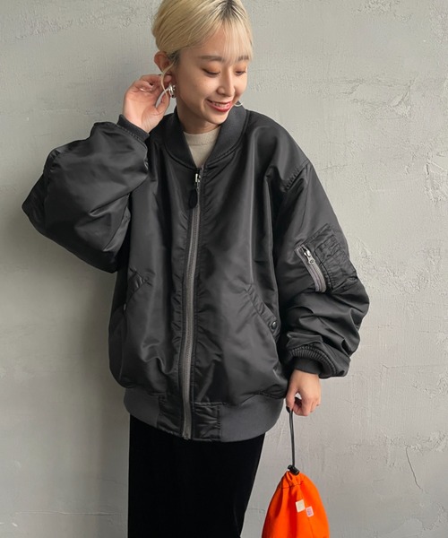 JEANS FACTORY Clothes（ジーンズファクトリークローズ）の「[Jeans Factory Clothes/ジーンズファクトリークローズ] MA-1 ビッグシルエットミリタリーブルゾン（MA-1・レディース・オリーブ/ブラック・M/L）」の10枚目の写真