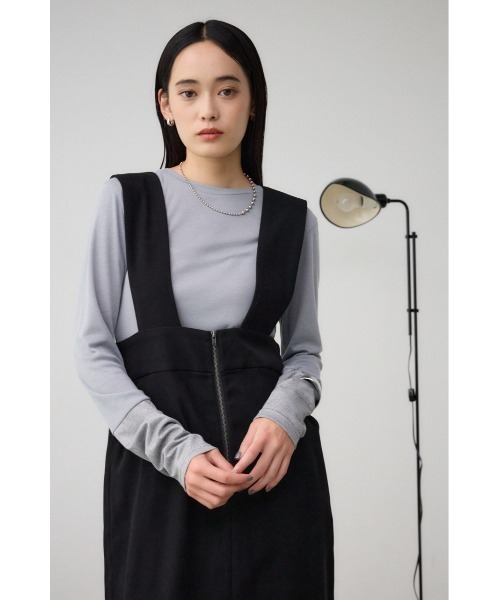 AZUL by moussy(アズールバイマウジー)の「フロントジップジャンパースカート(ワンピース・レディース・ブラック/ライトベージュ・MEDIUM/SMALL)」の3枚目の写真