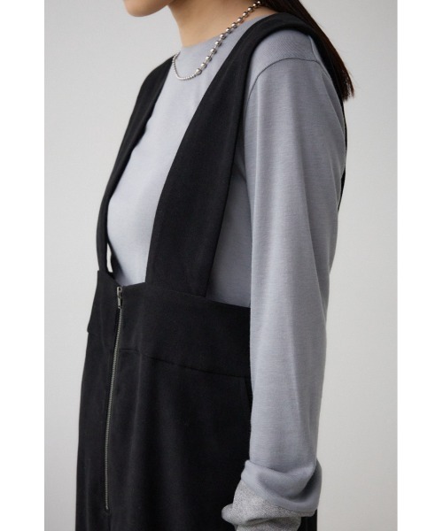 AZUL by moussy(アズールバイマウジー)の「フロントジップジャンパースカート(ワンピース・レディース・ブラック/ライトベージュ・MEDIUM/SMALL)」の11枚目の写真