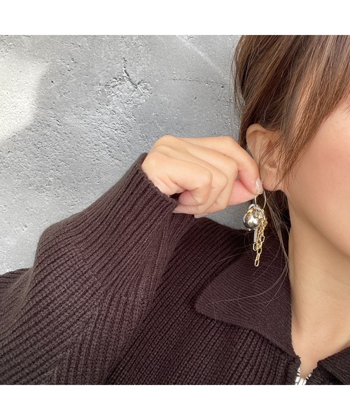 tone（トーン）の「【musk】シルバーボール×マットゴールドチェーンのピアス(MA)（ピアス（両耳用）・レディース・シルバー・FREE）」の4枚目の写真