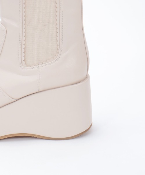 axes femme（アクシーズファム）の「薔薇エンボス厚底ブーツ（ブーツ・レディース・ブラック/キナリ・MEDIUM/LARGE）」の6枚目の写真