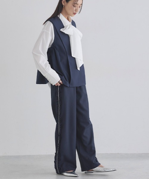 ECLAM(クラム)の「2WAY サイドフリル ドロスト ストレートパンツ(その他パンツ・レディース・ベージュ系その他/ネイビー・S/M)」の5枚目の写真