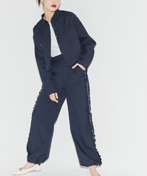 ECLAM(クラム)の「2WAY サイドフリル ドロスト ストレートパンツ(その他パンツ・レディース・ベージュ系その他/ネイビー・S/M)」の19枚目の写真