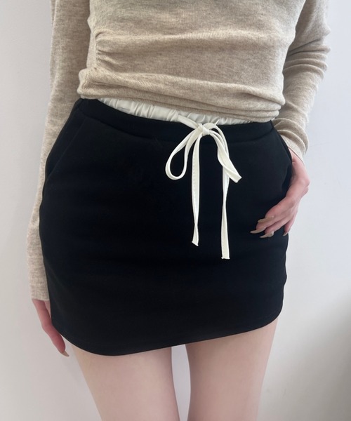 TITTY&CO.（ティティーアンドコー）の「カジュアルドローストリングスカート（スカート・レディース・グレー/ブラック/ベージュ・FREE）」の2枚目の写真
