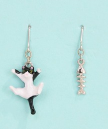 gargle（ガーグル）の「gargle ガーグル：アニマルシリーズ　３匹のネコ　猫　ピアス（ピアス（両耳用））」