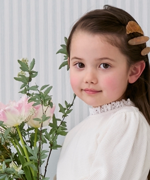 petit main（プティマイン）の「パンヘアクリップ2P（ヘアピン・キッズ・ベージュ/ブラウン・F）」の3枚目の写真