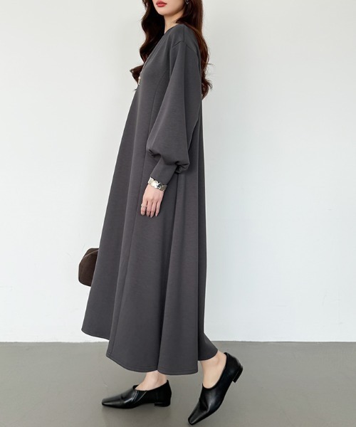 COCOMOMO(ココモモ)の「【サイズ×カラー展開あり】前後2way ボリュームスリーブ ハーフジップワンピース(ワンピース・レディース・ダークグレー/ライトベージュ/ダークブラウン/ブラック・S/M/L)」の22枚目の写真