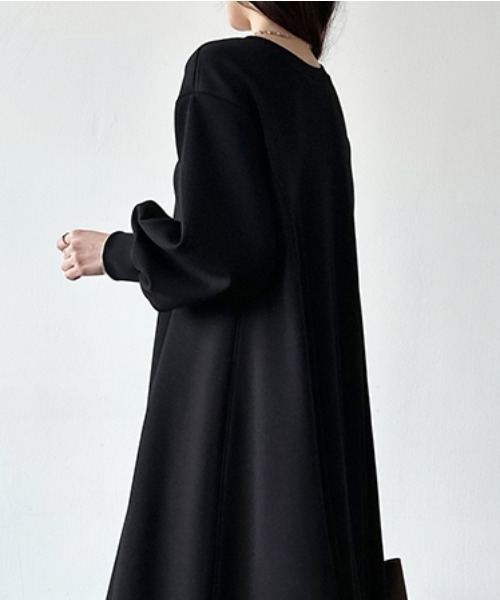 COCOMOMO(ココモモ)の「【サイズ×カラー展開あり】前後2way ボリュームスリーブ ハーフジップワンピース(ワンピース・レディース・ダークグレー/ライトベージュ/ダークブラウン/ブラック・S/M/L)」の16枚目の写真