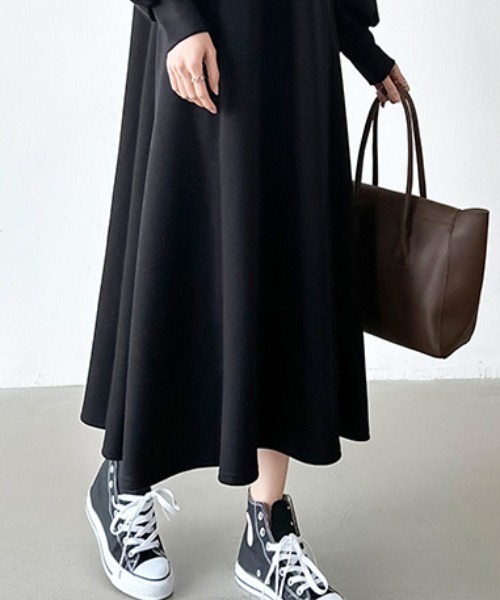 COCOMOMO(ココモモ)の「【サイズ×カラー展開あり】前後2way ボリュームスリーブ ハーフジップワンピース(ワンピース・レディース・ダークグレー/ライトベージュ/ダークブラウン/ブラック・S/M/L)」の17枚目の写真