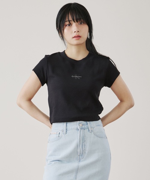 Tシャツ・カットソー ^ ^ Here Black Monogram Baby T-Shirt 47AB802 UB1 Monogram Logo Ribbed Baby Tee | Calvin Klein