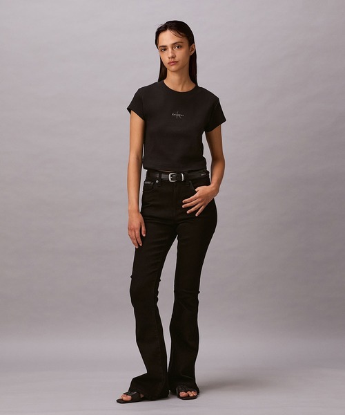 Calvin Klein(カルバン・クライン)の「モノグラム ベイビーTシャツ(Tシャツ/カットソー・レディース・ベージュ/ブルー/ライトグリーン/ブルー系その他/ブラック/ホワイト/アイボリー/ピンク系その他・XXS/S/XS/M/L)」の19枚目の写真