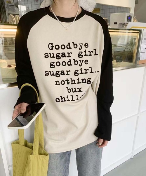 aimoha(アイモハ)の「プリントラグラン長袖Tシャツ(チュニック・レディース・ホワイト/ピンク/パープル/ベージュ・FREE)」の2枚目の写真