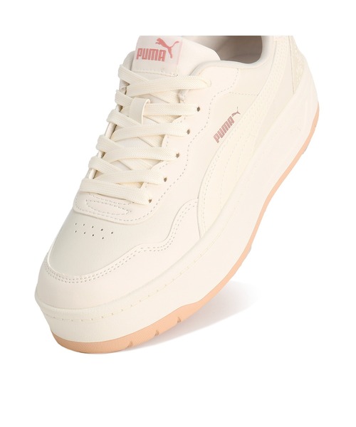 PUMA(プーマ)の「PUMA プーマ ウィメンズ コート ラリー SKYE LC スニーカー(スニーカー・レディース・オフホワイト・22.0cm/22.5cm/24.0cm/24.5cm/23.0cm/23.5cm/26.0cm/25.0cm/25.5cm)」の4枚目の写真